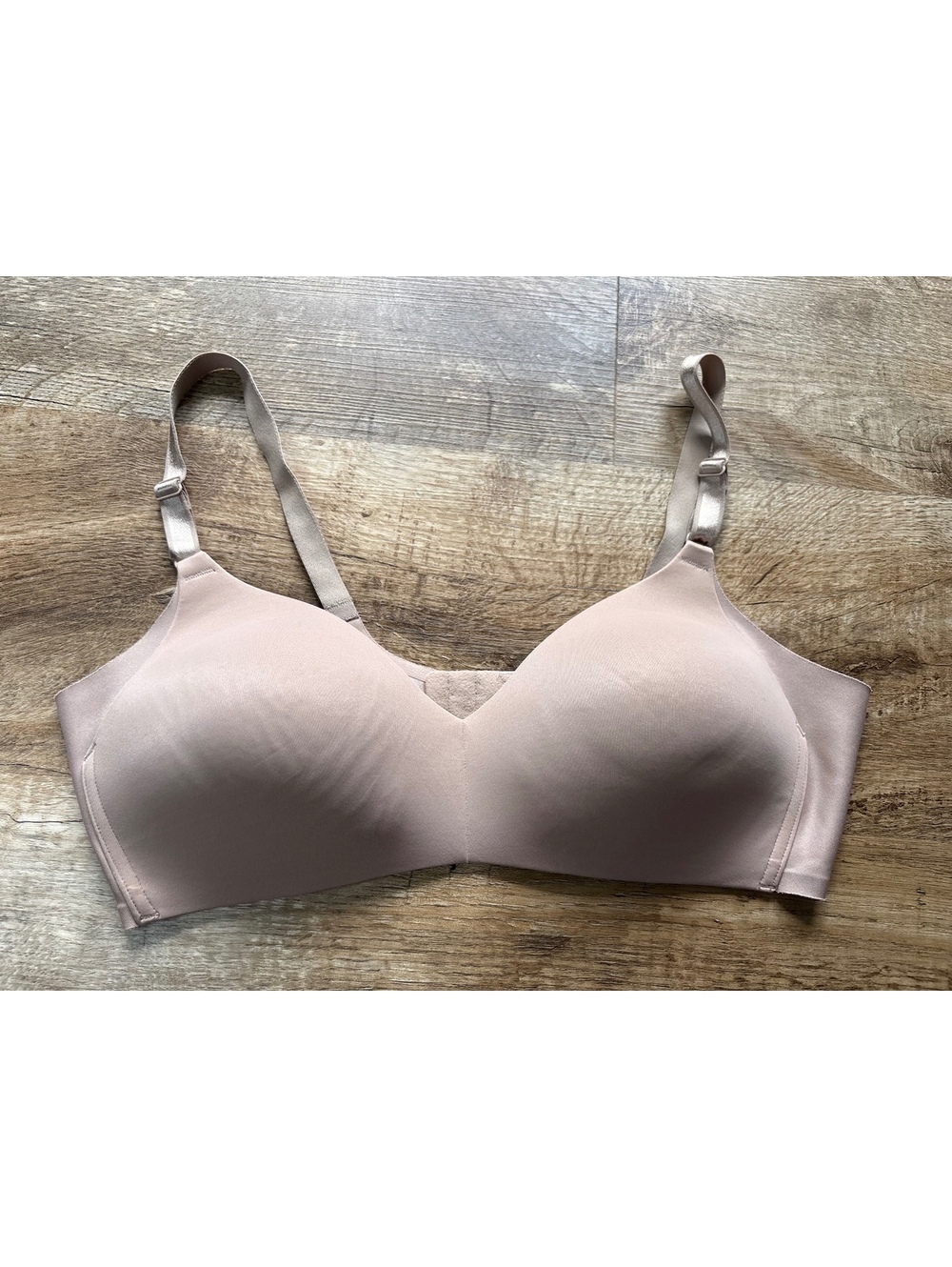 Warners Beige Wireless Bra Size 38C Comfort Fit Smooth Fabric